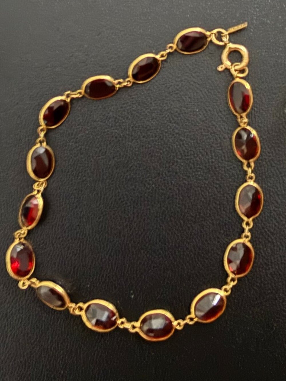 14K Yellow Gold Garnet Bezel Link Bracelet Oval Red Garnets